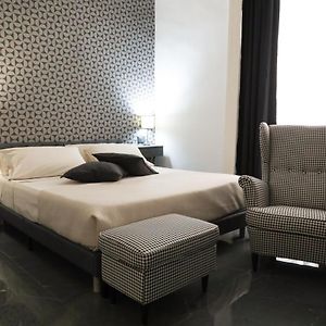 Camera con letto king size